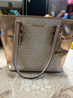 Michael Kors Metallic Rose Gold MK Signature Tote